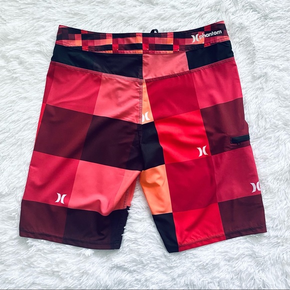 HURLEY | Red & Orange Checkered Phantom Swim Board Shorts - Picture 3 of 7